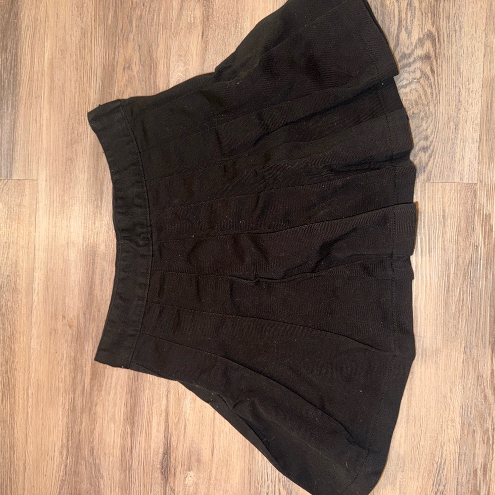 Black Pleated Mini Skirt